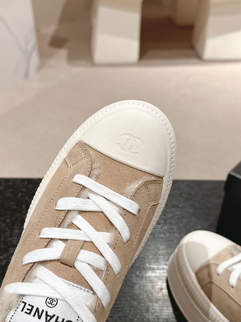 Ch**el sport shoes